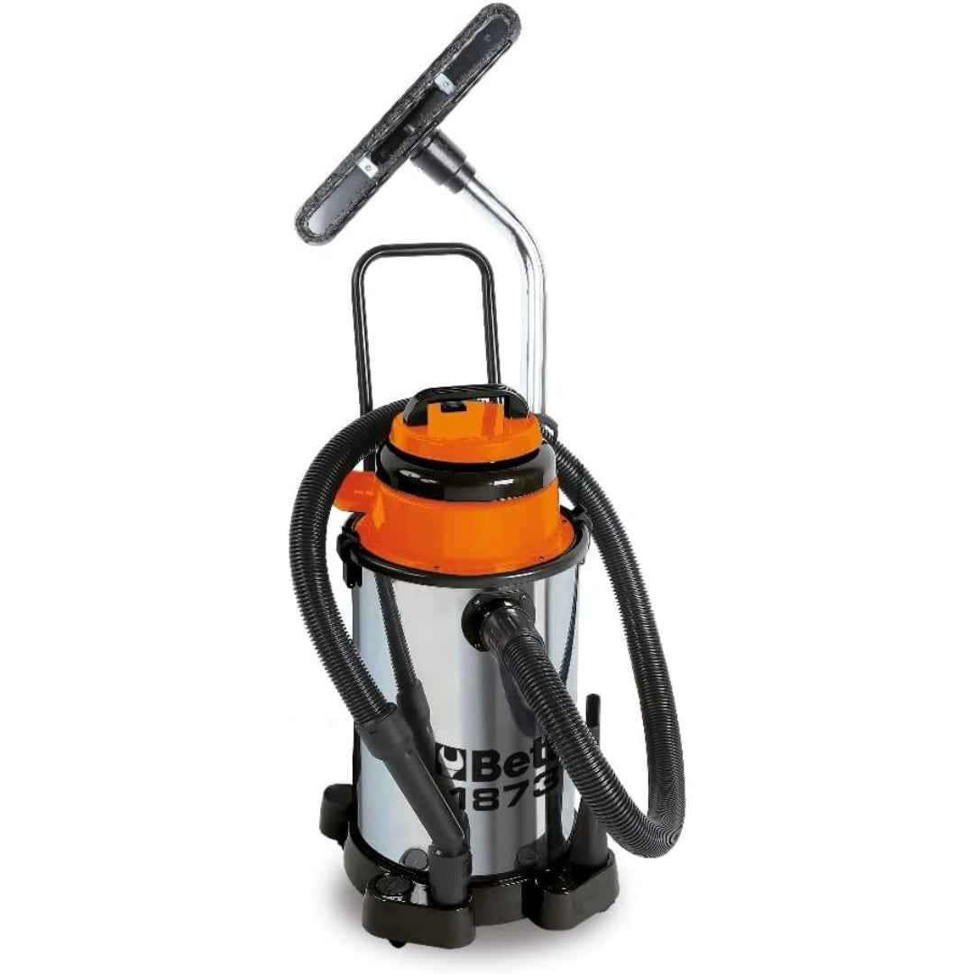Aspirateur mixte avec une contenance annoncee de 30 l et la collecte de l'eau et des poussieres